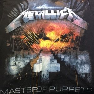 Metallica graphic tee